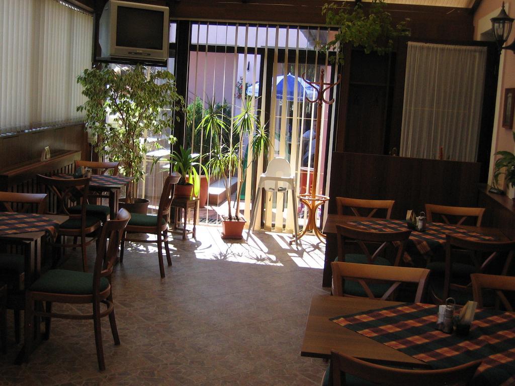 Hotel U Jiriho Humpolec Luaran gambar
